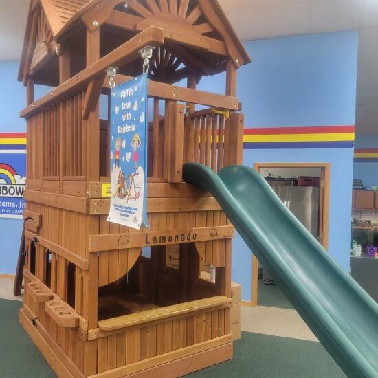 MONSTER CLUBHOUSE "HUCK"